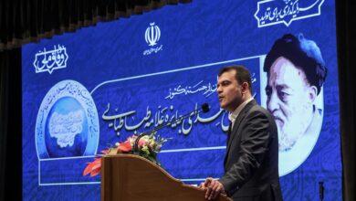 افشین: تجلیل از استادان برجسته، تجلیل از عقلانیت و اخلاق علمی است